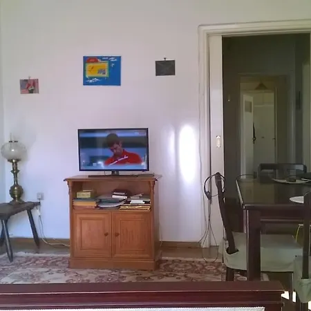Homestay Private Bedrooms In Shared 135 Sm Center Athens