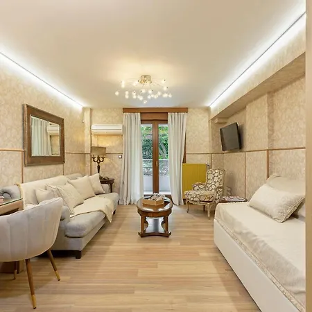 Vouliagmeni's Elegance By Acropolis Apartment