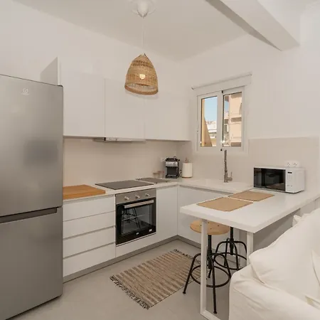 Sunny And Cozy 2bd 1 Min From Marina Floisvos * Αθήνα