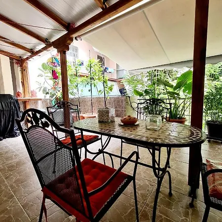 Appartement Large Terrace Near Centre