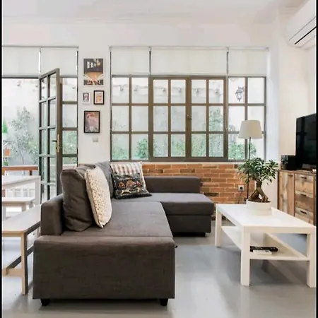 Aparthotel Fashionable Base In In The Old Tailor Factory *