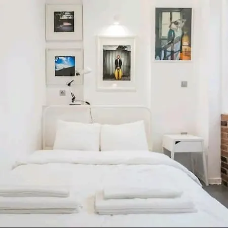 Fashionable Base In In The Old Tailor Factory Aparthotel *