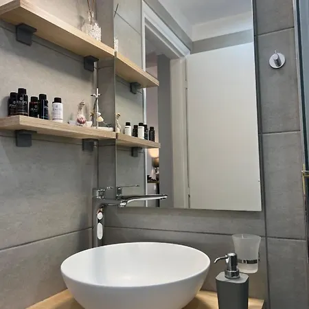 Living Near Acropolis By Sylvia Staikou At Nikis Str Apartment Athens