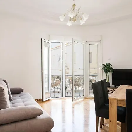 Diogenis' Jug Apartment Athens