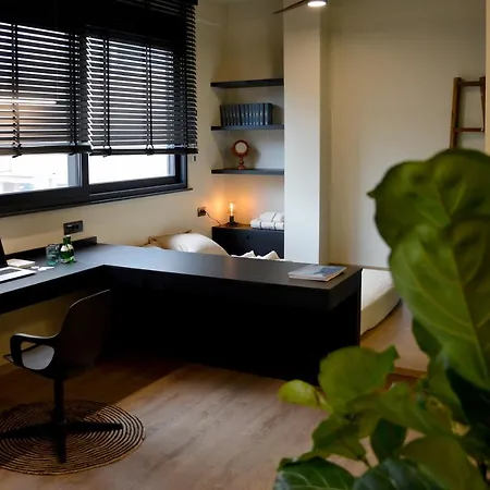 Tranquil Loft In Historic Centre Apartment Athen