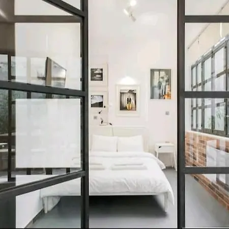 Aparthotel Fashionable Base In In The Old Tailor Factory