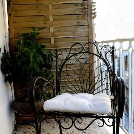 Athens Apartment *