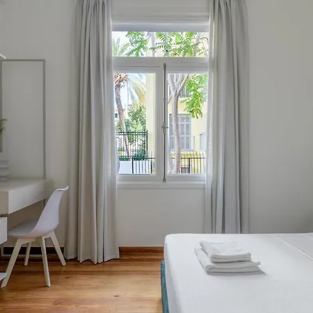 3bdr Modern Design & Bright Interiors In Plaka *