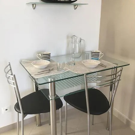 Sunny Elegant Apartment Athens