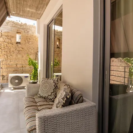 Walkway Apartment *