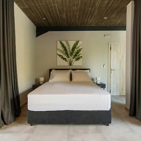 Walkway Apartment *