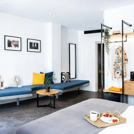 Melo Hotel 4*