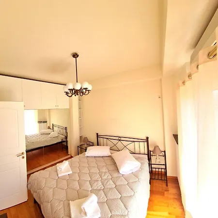 Downtown, Penthouse With Great View, Pagkrati Apartment *