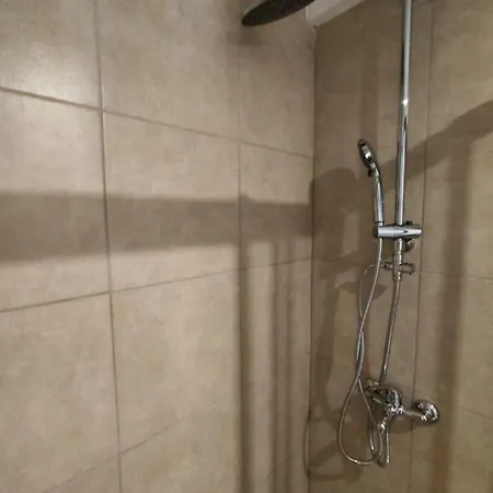 Pure Urban Premium Metro Agios Nikolaos * Atene