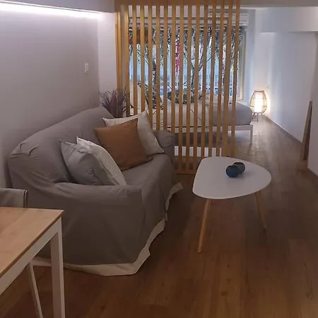 The Owl Nest Modern And Cozy Place In The Historical Center Atenas