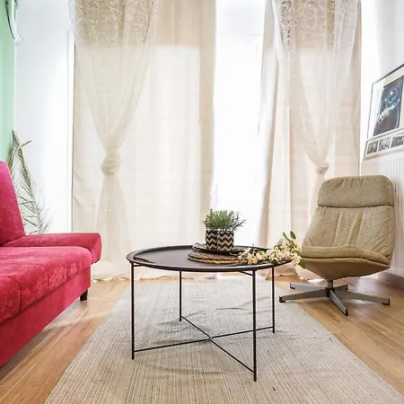 Petralona 1 Bedroom 4 Pers Apartment