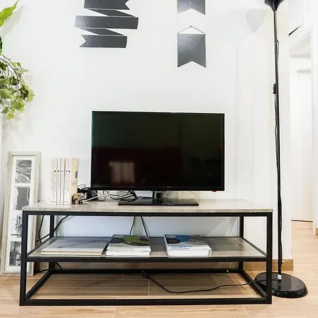 Petralona 1 Bedroom 4 Pers Apartment Athens