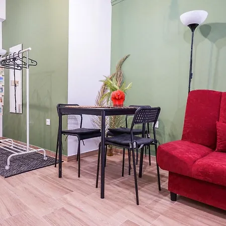 Petralona 1 Bedroom 4 Pers