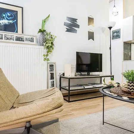 Apartment Petralona 1 Bedroom 4 Pers *