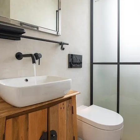 Skyhi Penthouse ! Apartment