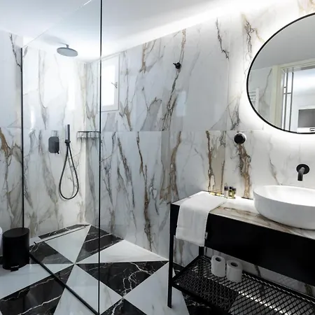 Meno With Private Terrace - Jaccuzzi, Acropolis View Apartment Athens