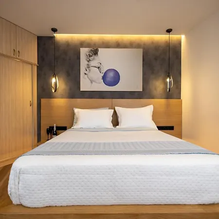 Triple A - 3 Squares - Free Parking! Athens