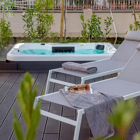 Meno With Private Terrace - Jaccuzzi, Acropolis View Apartment