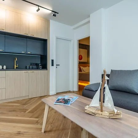 Apartment Triple A - 3 Squares - Free Parking!