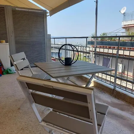 Apartment όμορφο ρετιρέ στον λυκαβηττό με θέα την αθήνα. *