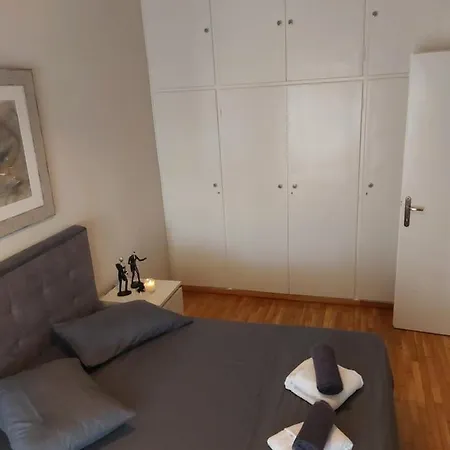 Apartment όμορφο ρετιρέ στον λυκαβηττό με θέα την αθήνα.