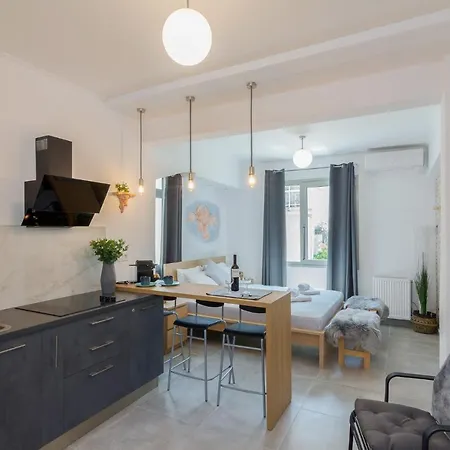 Nereid Apartment