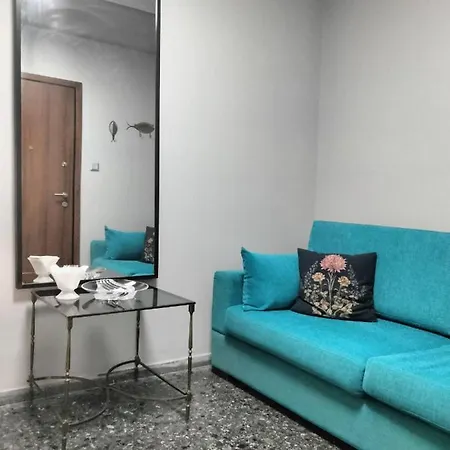 Modern-lux 1 Bedroom Apartment *
