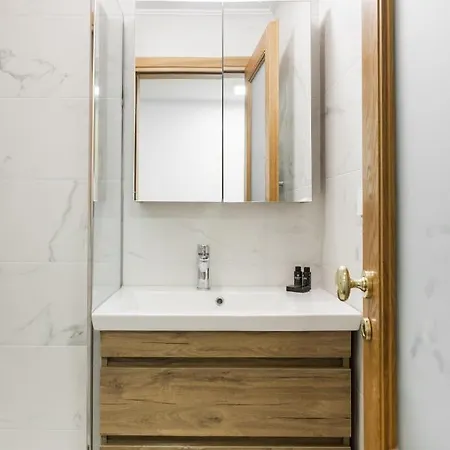 Neat Kolonaki Apartment, Centre - Nv8 *
