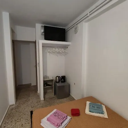 Pure Urban Acropolis Metro Petralona Apartment Athens