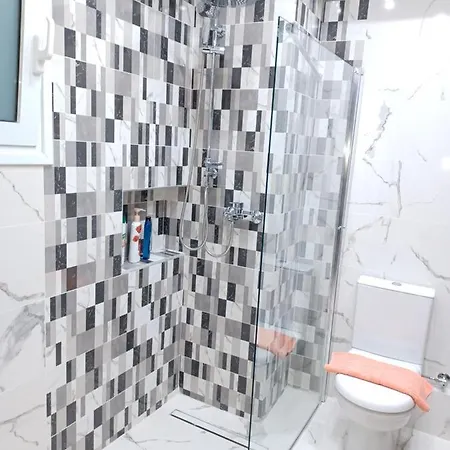 Zen Neapoli Penthouse Maisonette * Atenas