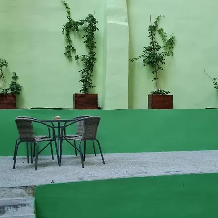 Cozy With Garden Near Town Center, Fully Renovated. Athens