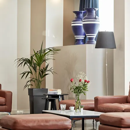 Candia Hotell 4*