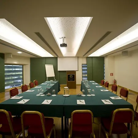 Hotel Athinais 3*
