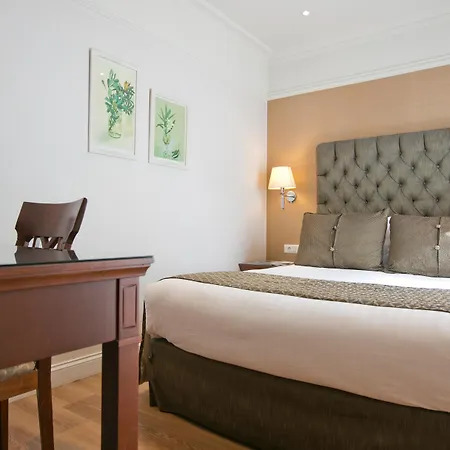 Hera 4* Atene