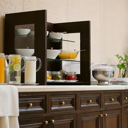 Hera Hotel Atene