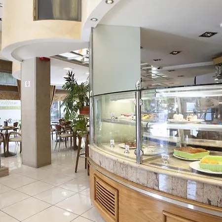 Golden Hotel 3*