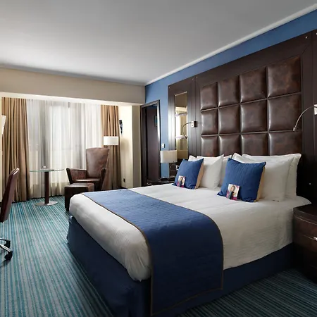 Hotel Crowne Plaza Centre By Ihg Atene