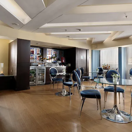 Crowne Plaza Centre By Ihg Hotel 5*