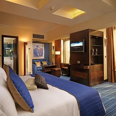 Hotel Crowne Plaza Centre By Ihg 5*