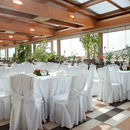 Crowne Plaza Centre By Ihg Hotel