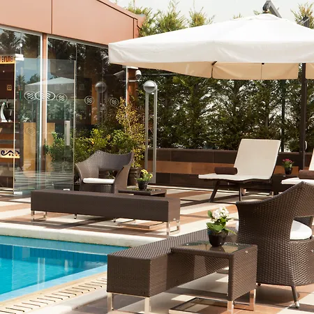 Crowne Plaza Centre By Ihg Hotel 5*
