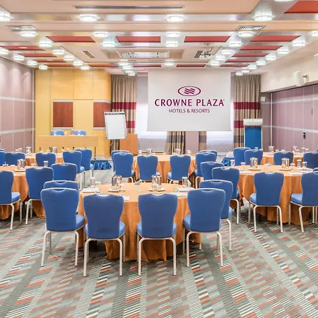 Crowne Plaza Centre By Ihg Hotel
