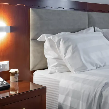 Attalos Hotel 3*
