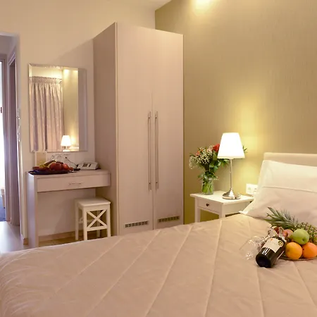Hotel Phidias 3*