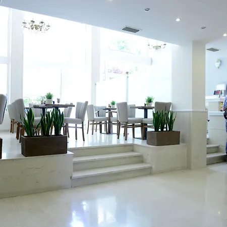 Phidias Hotel 3*